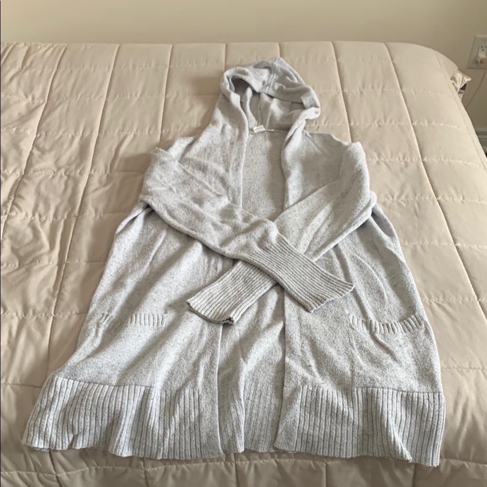 GAP Gray Ribbed Knit Turtleneck Sweater